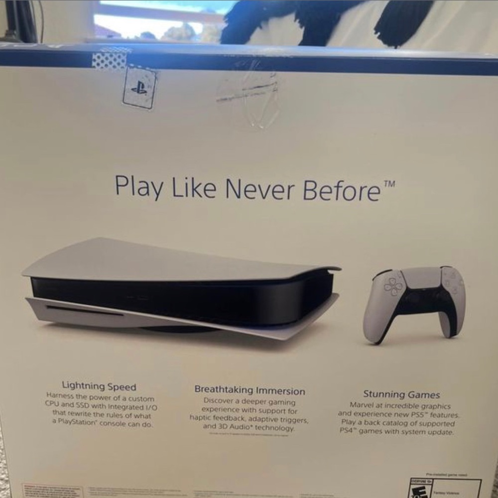 Ps 5 available - Picture 5 of 6